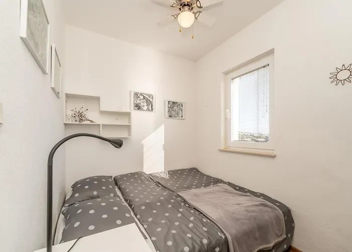 Mare Beautiful Sea View Apartment Mandre