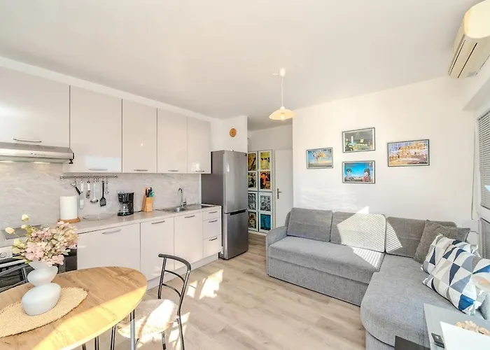 Mare Beautiful Sea View Apartment